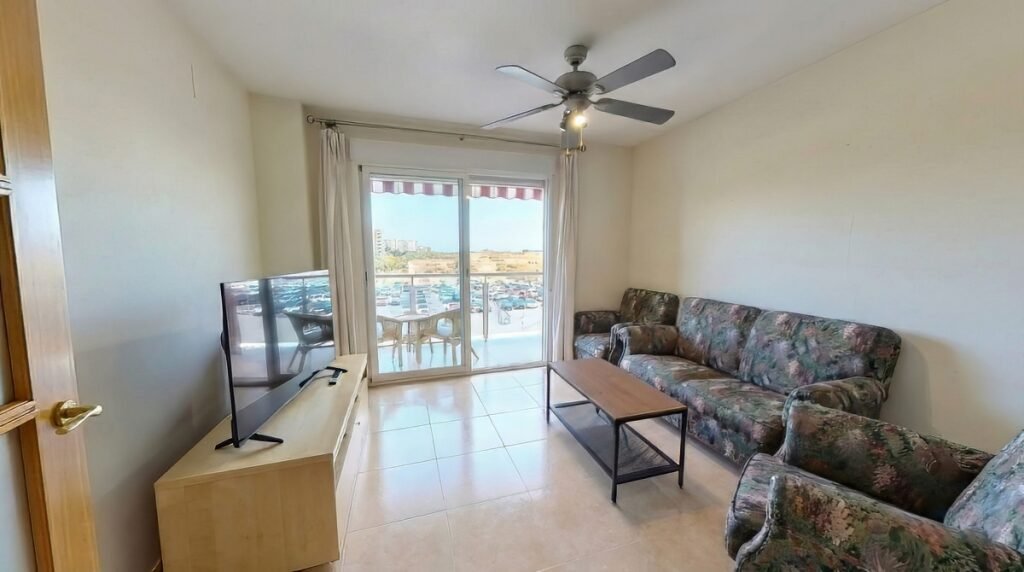 Salón comedor - pisos en venta Vinaròs de particulares Salón comedor - Particular vende piso de 2 habitaciones en Vinaròs con garaje y trastero.